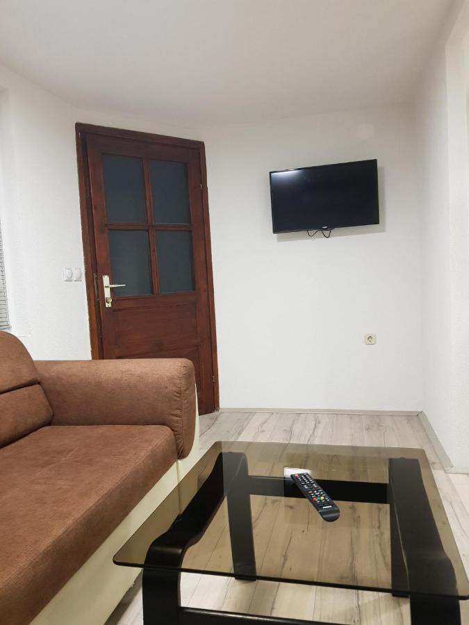 Tiny House Veronia โอครีด ภายนอก รูปภาพ