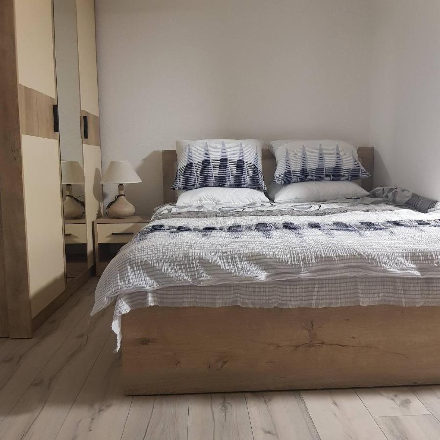 Tiny House Veronia โอครีด ภายนอก รูปภาพ